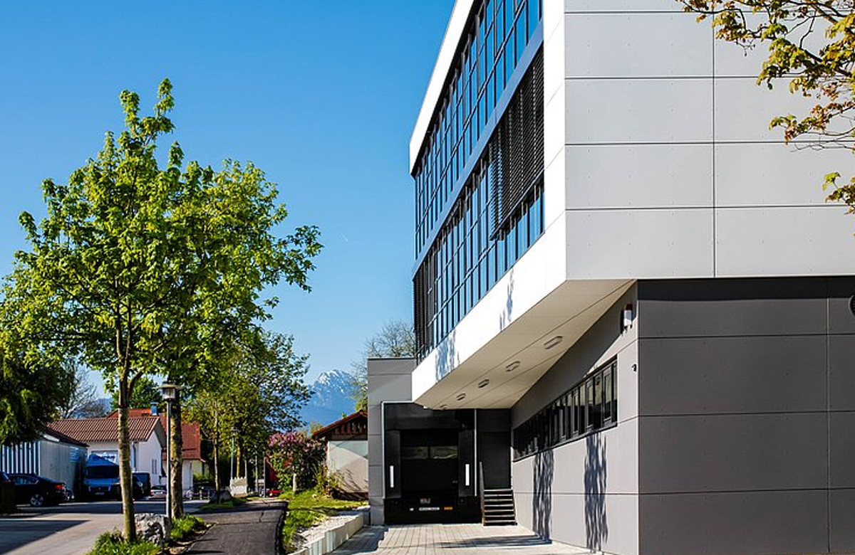 ドイツ・バイエルン発、壁紙アートのパイオニア